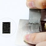 ⁦مكشطة AiXun iScraper معدنية لتوزيع وتسوية القصدير السائل ومعجون اللحام.⁩ - الصورة ⁦2⁩